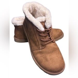 Cozy Brown Winter Boots with Plush Lining